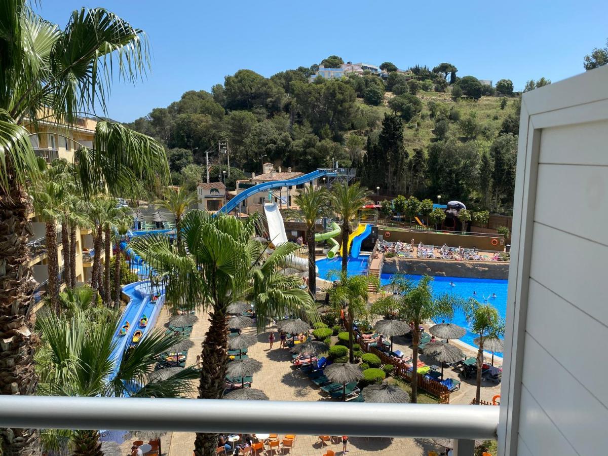 Twin Room Pool View